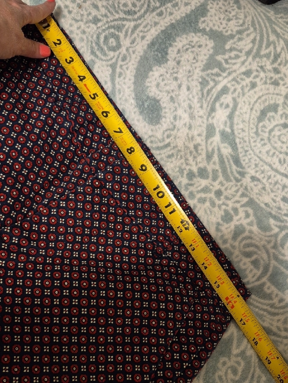 Tommy Hilfiger Cropped Pants - Picture 6 of 9